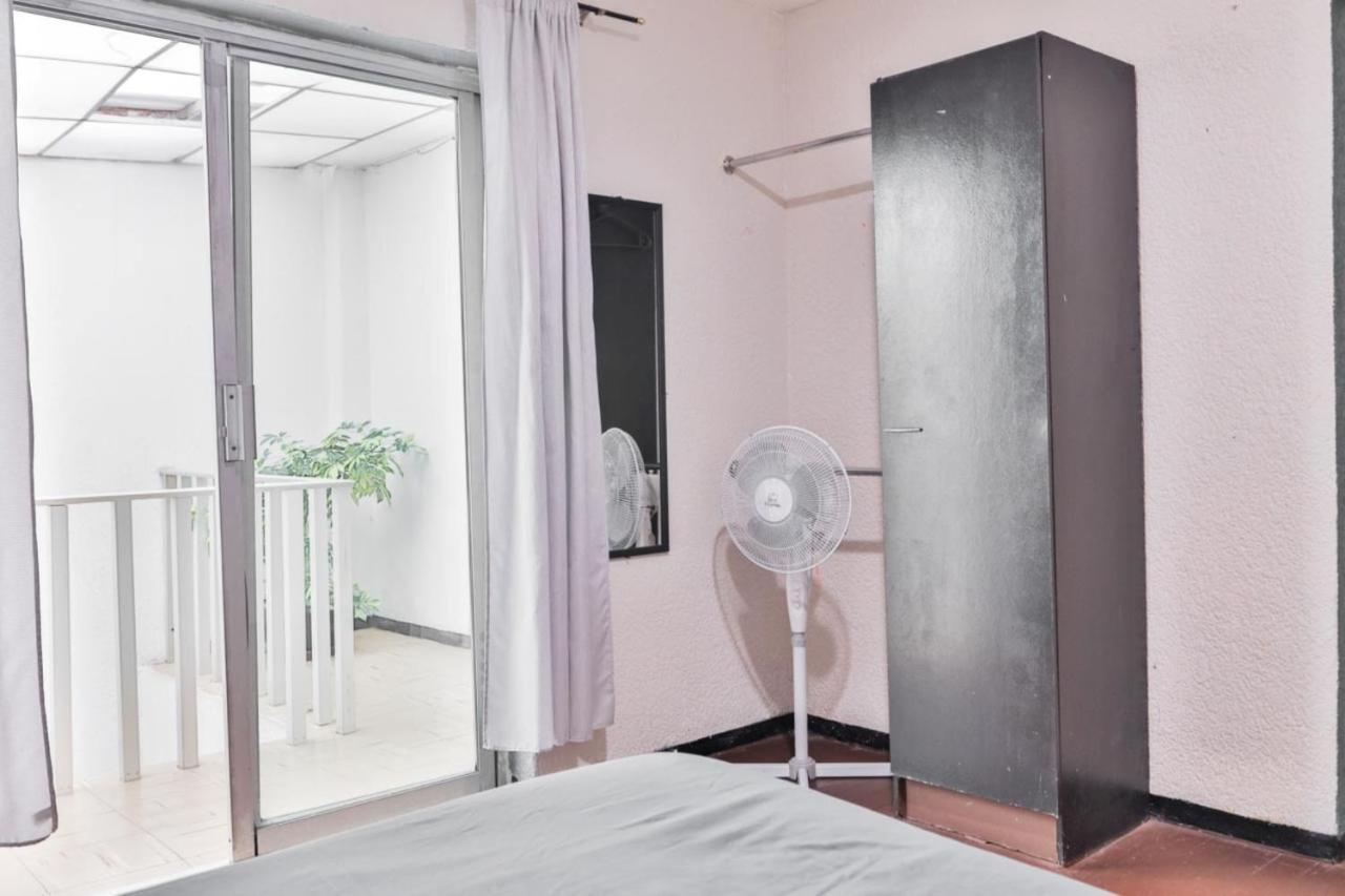 Hostpal Roma 185 Guest house *